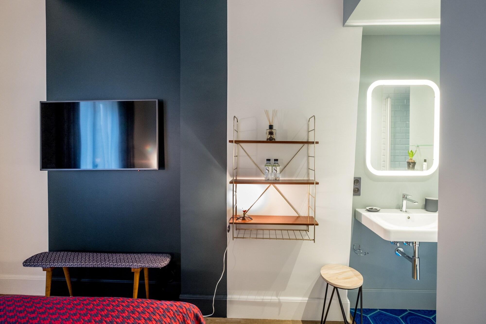 1er Etage Sopi-montmartre 3*
