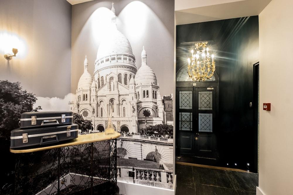 1er Etage Sopi-montmartre Parigi
