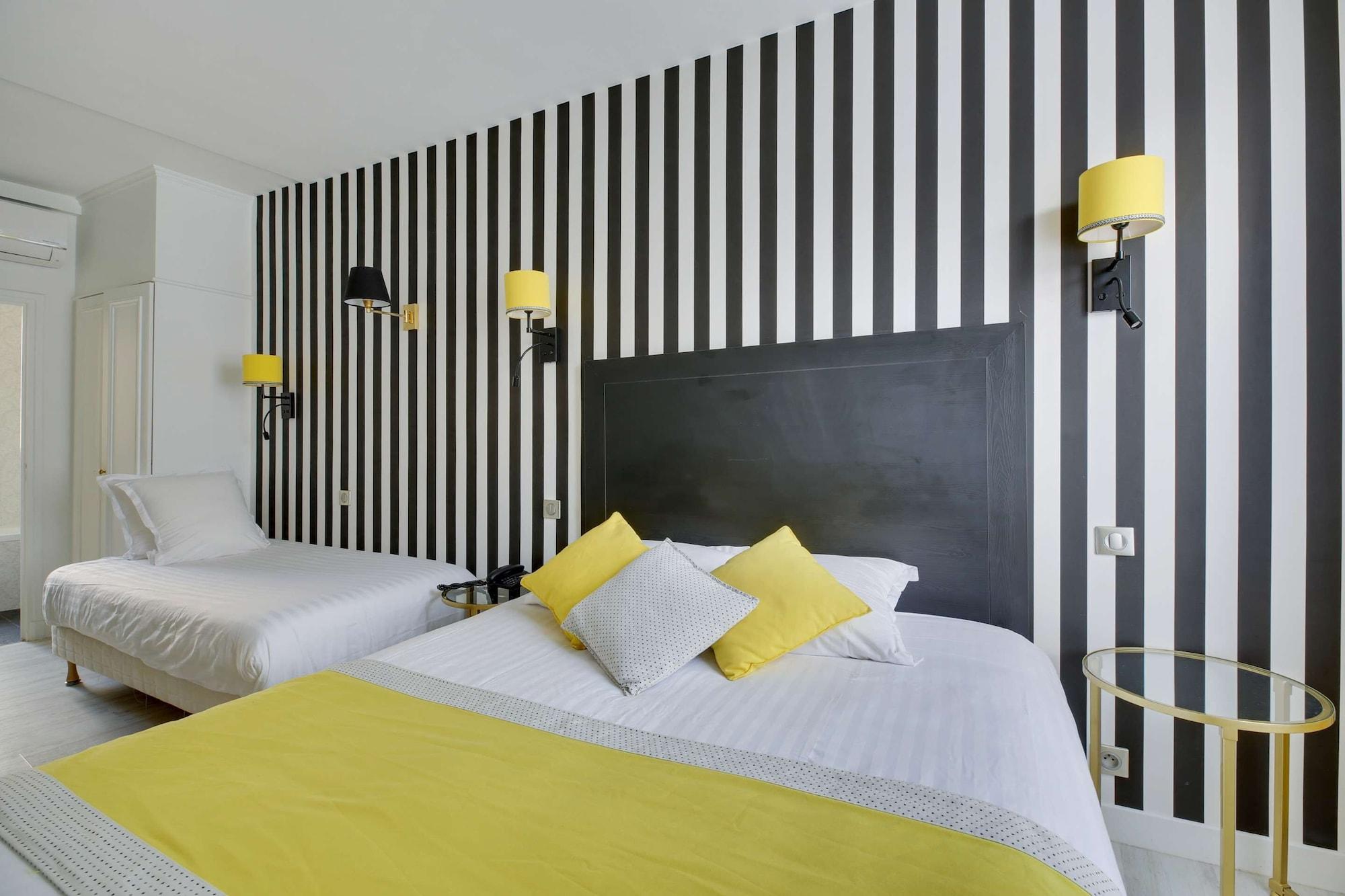 Riviera Elysees Hotel