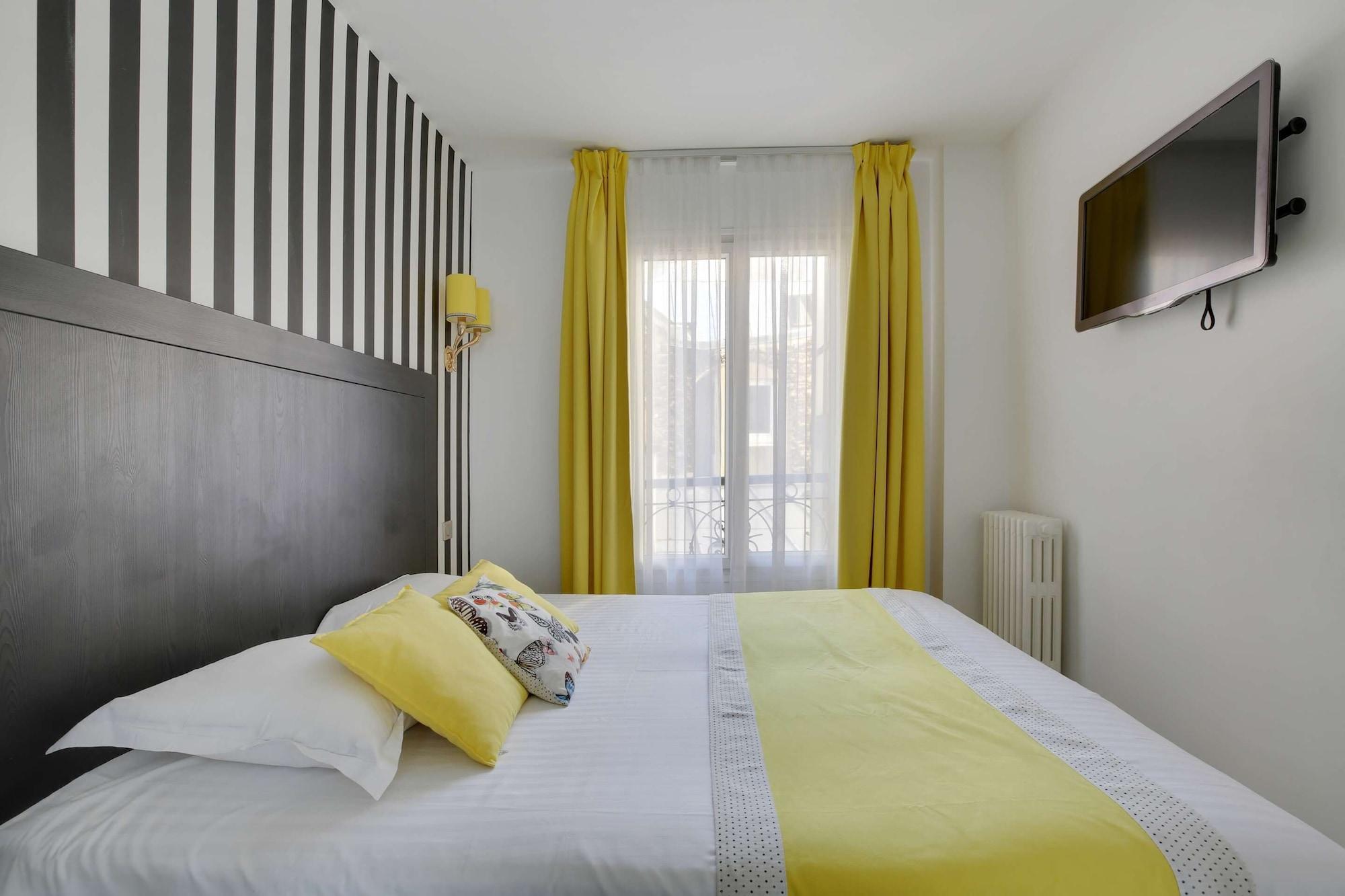 Hotel Riviera Elysees Parigi