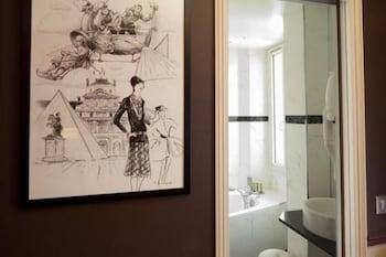 Hotel Riviera Elysees Parigi