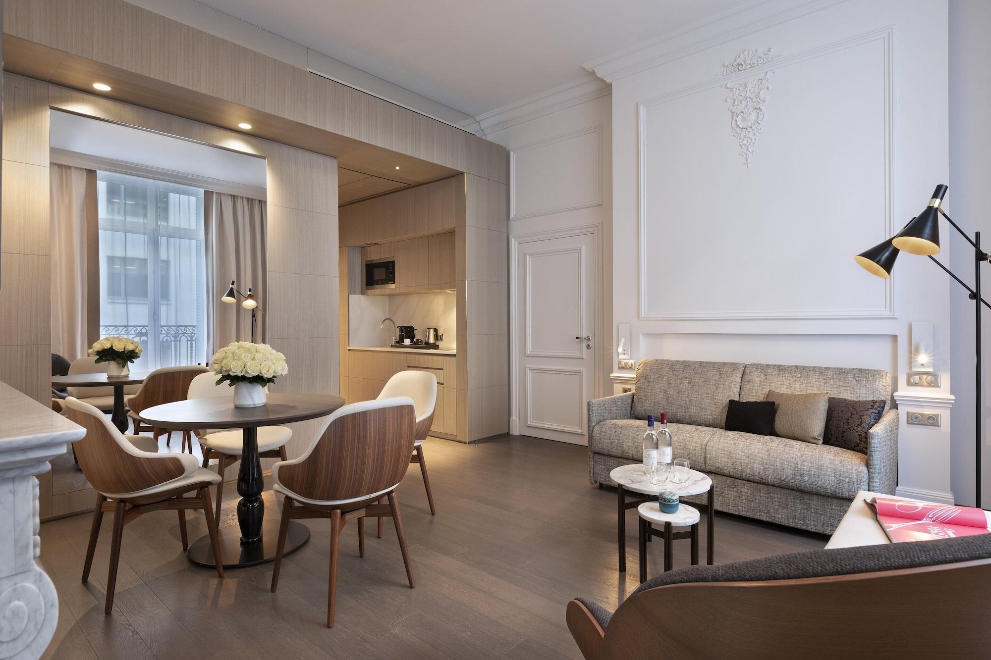 La Clef Champs-élysées By The Crest Collection 5*