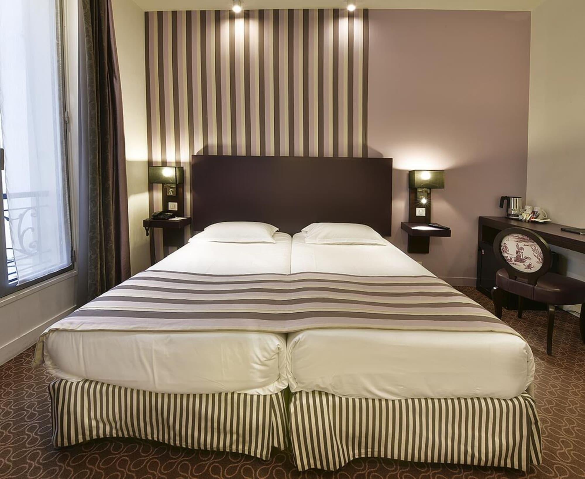 Star Champs-elysées Hotel 4*