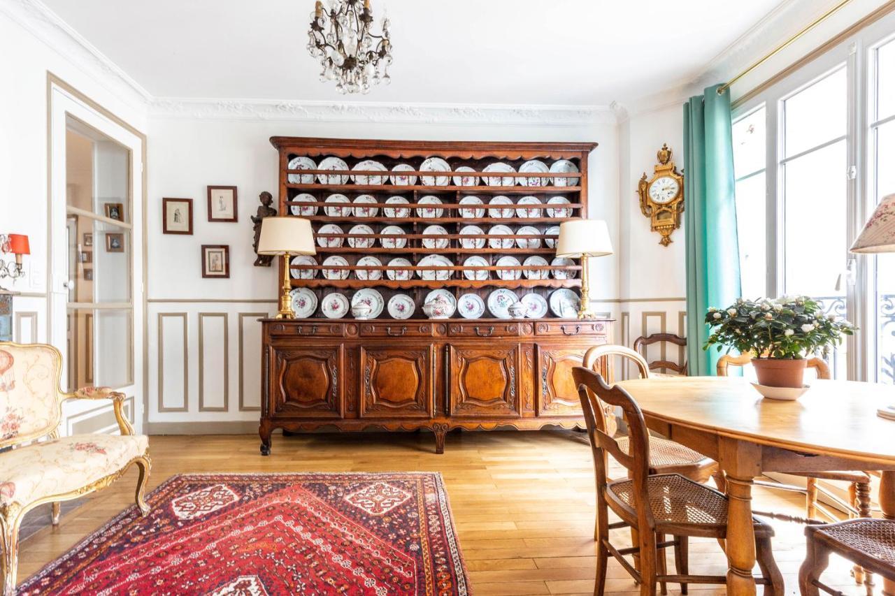 Apartment Veeve - The Timekeeper Paris
