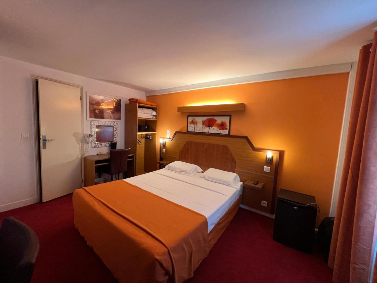 Hotel Le Nouvel Du Théâtre Parigi