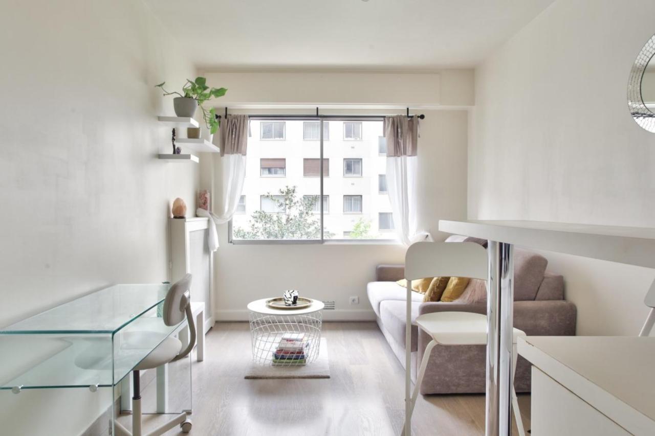 Charming Studio In The Heart Of The Invalides Parigi
