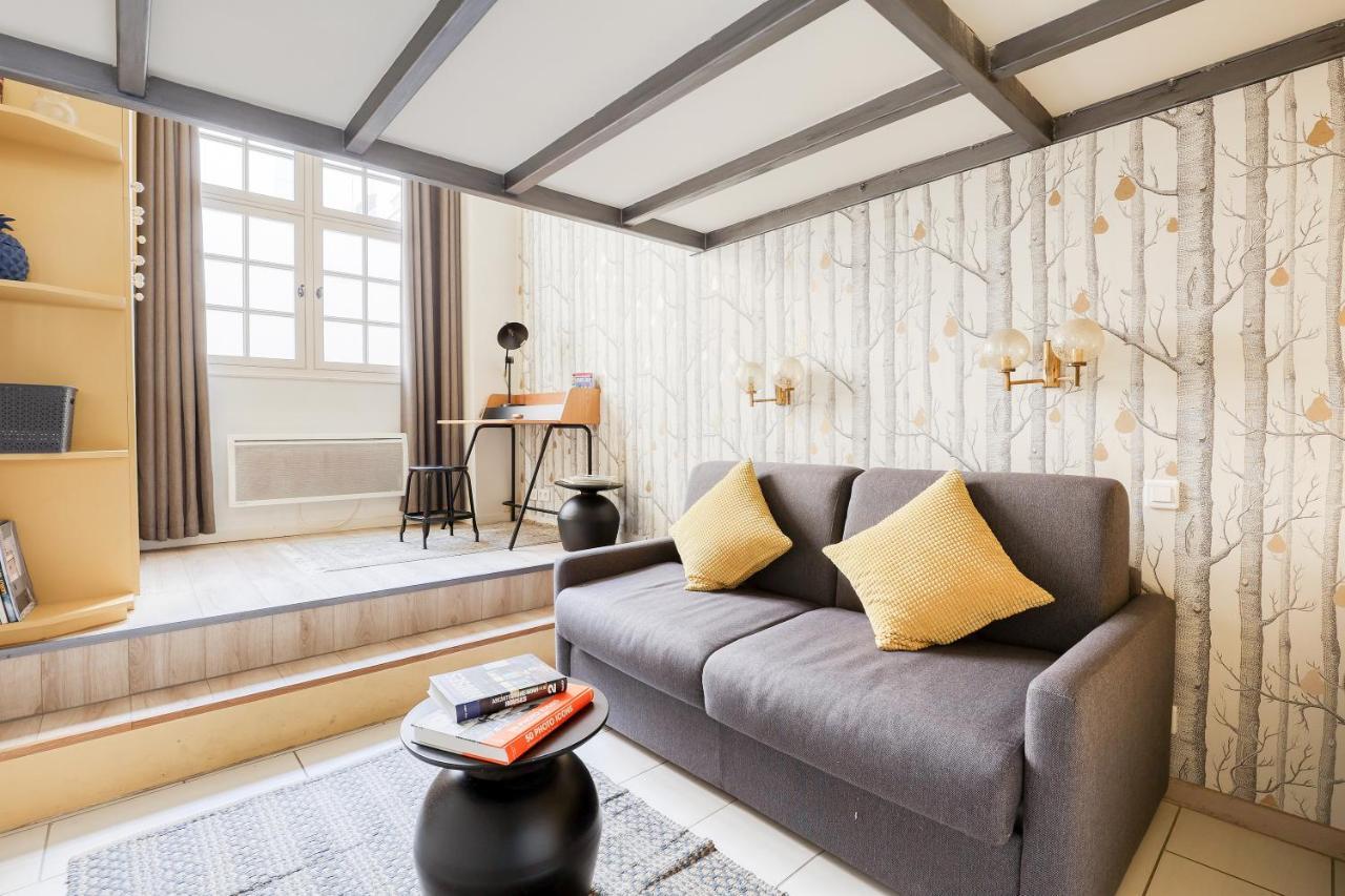 Appartamento Unique Parisian Loft At The Classy St Germain Parigi