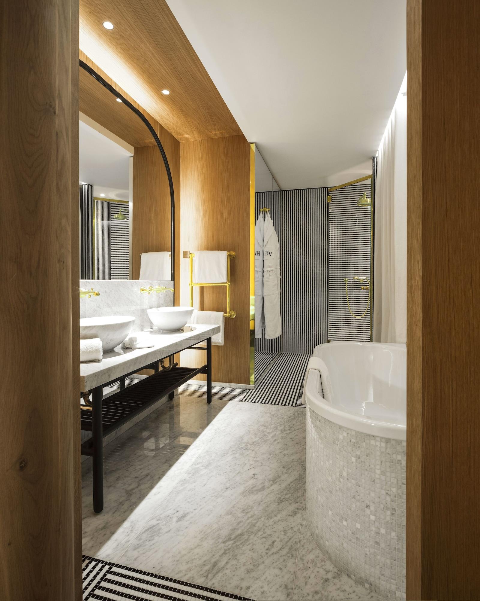 Vernet Champs Elysees Hotel Paris