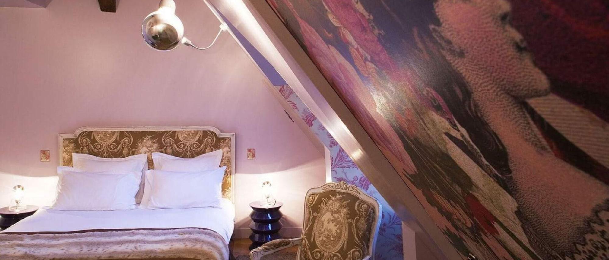 Du Petit Moulin, Haute Couture By Lacroix Hotel Parigi