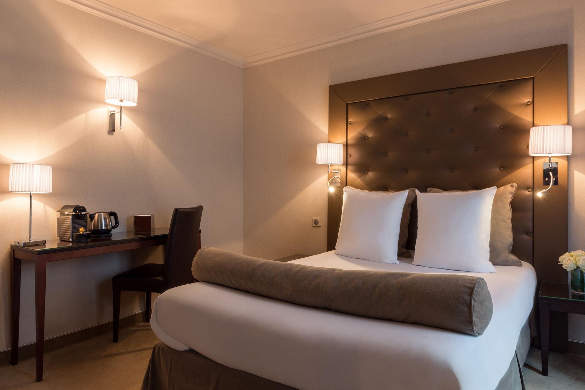 Saint Cyr Etoile 3*