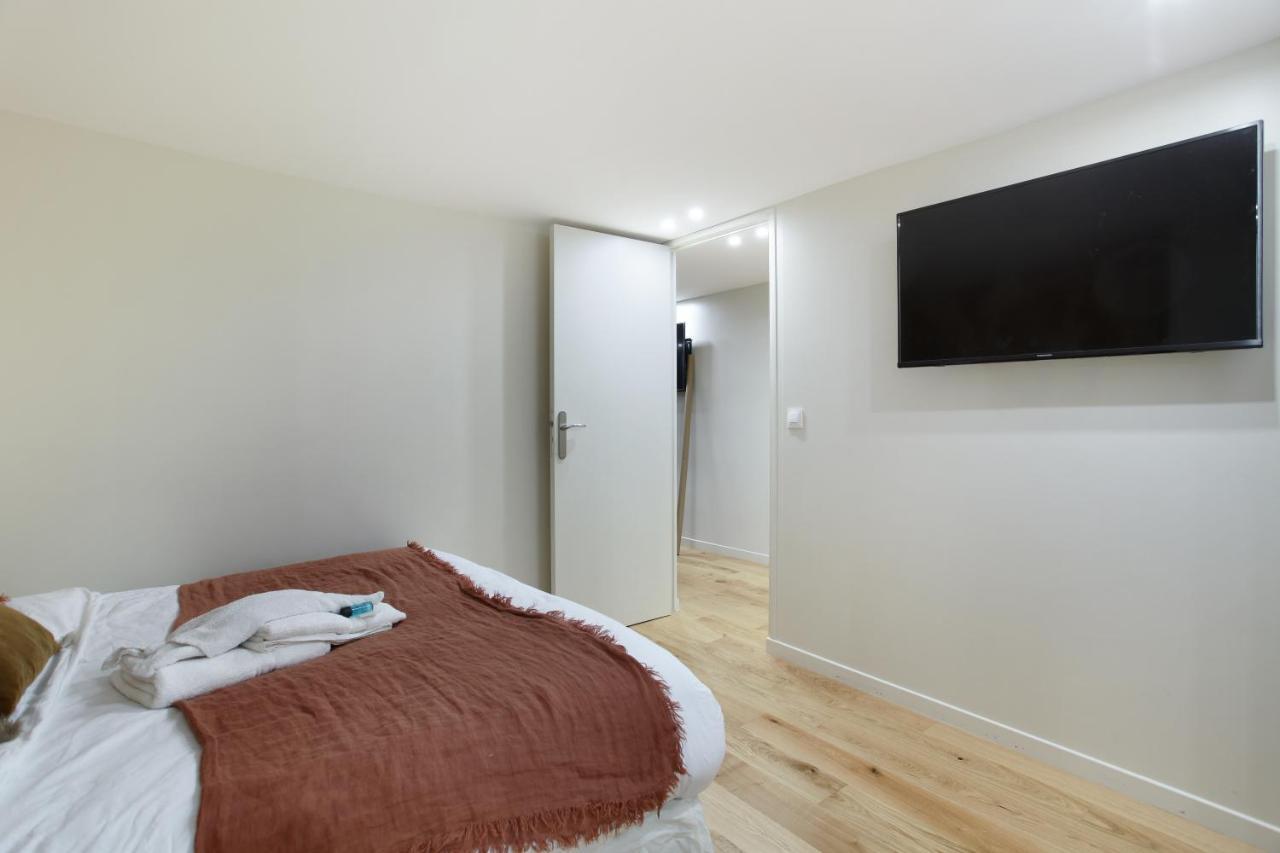 Center Of By Prestige Apartment *
