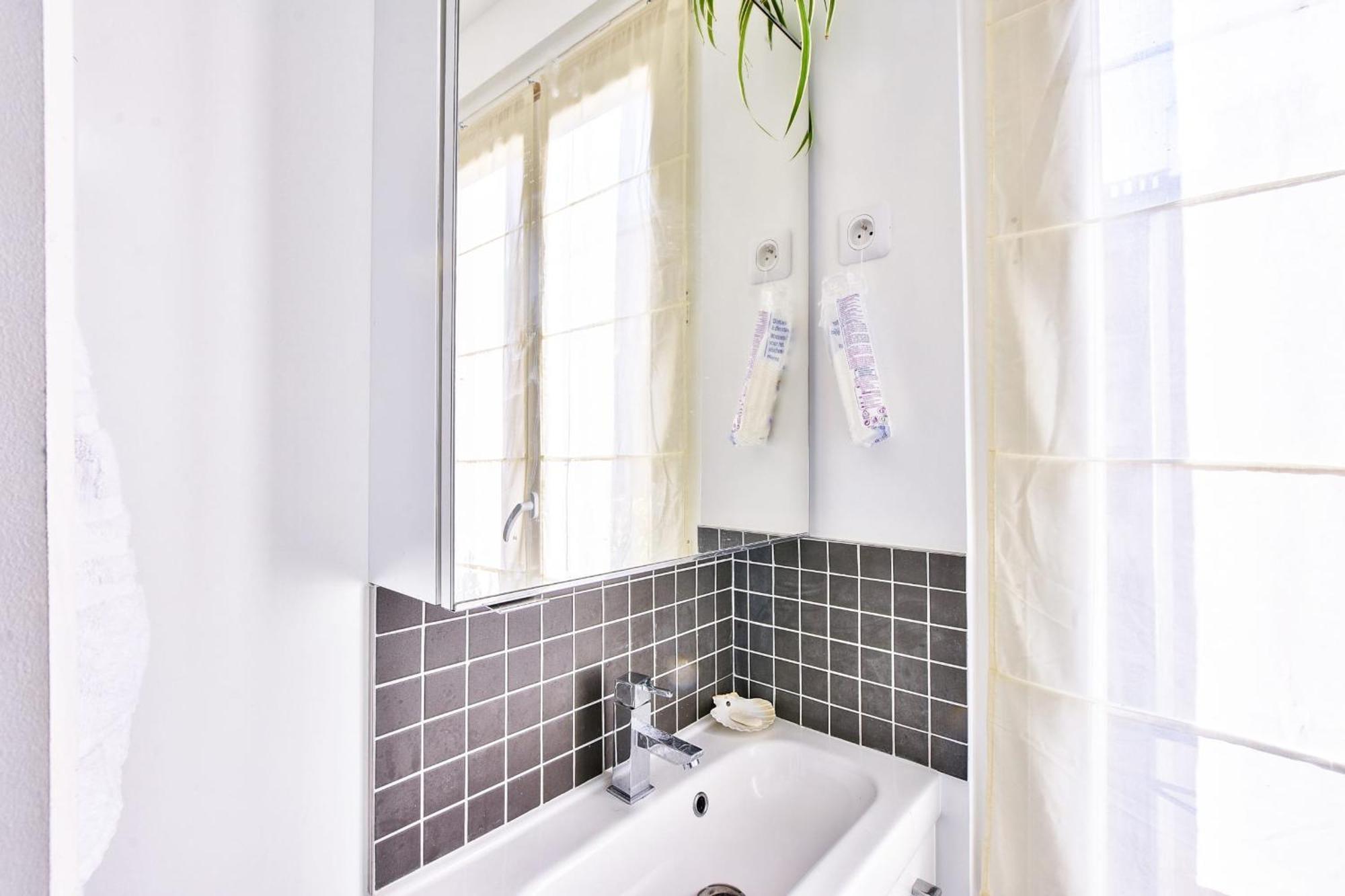 Bright Studio Of 30Sqm - Paris 20 Apartment Paris