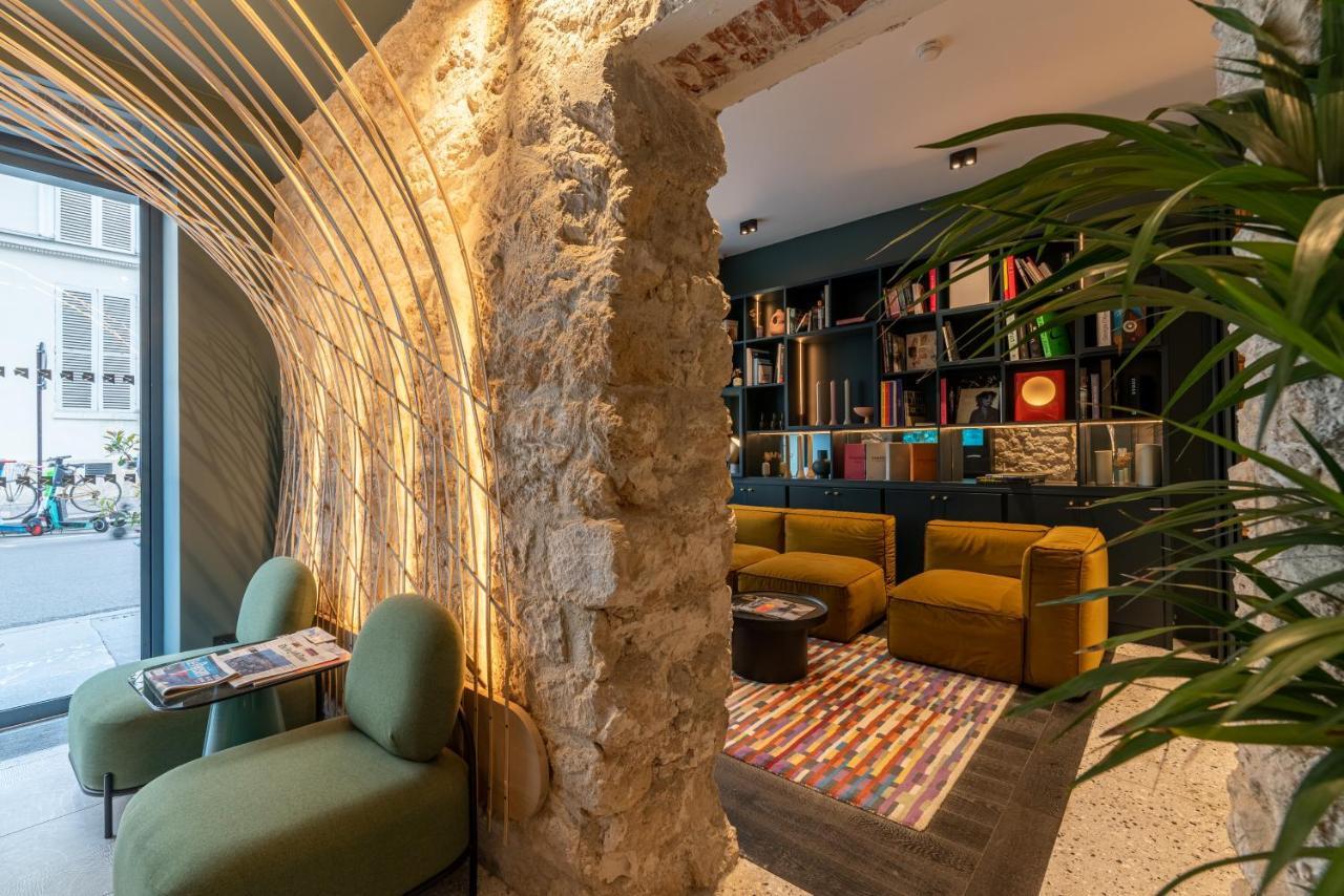 Amoi Hotel 4*