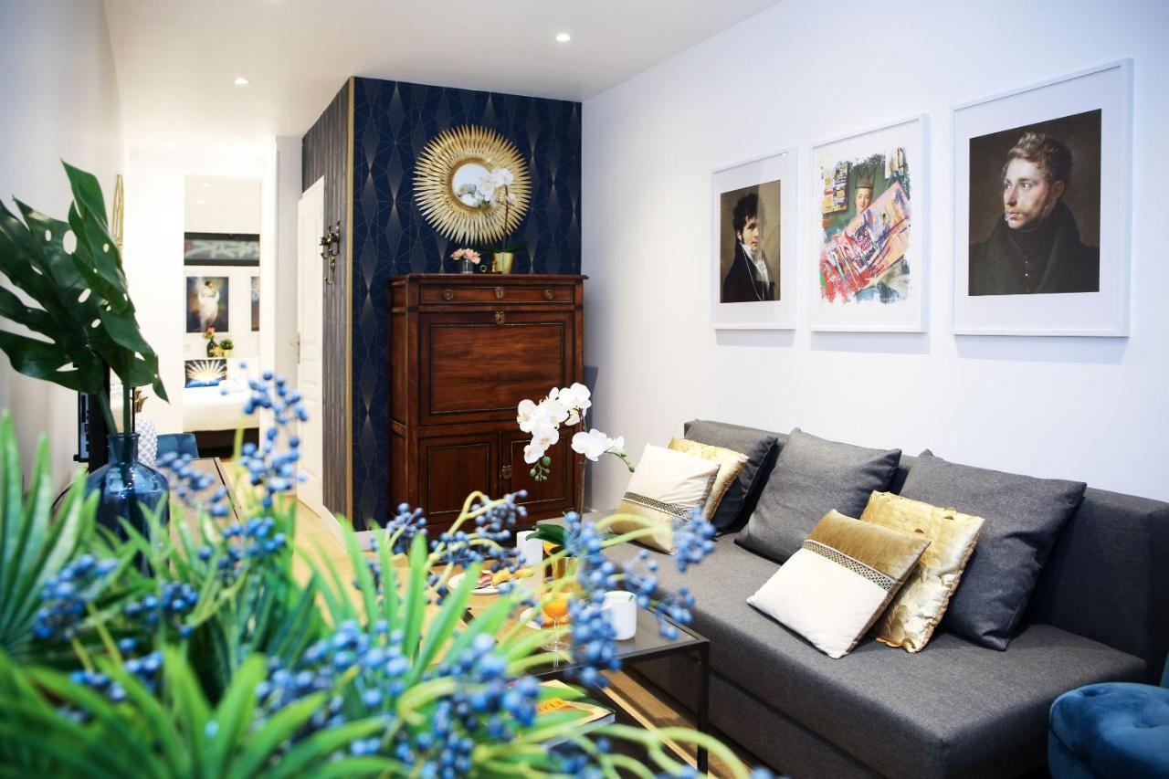 Big Studio Close To Montorgeuil Local Commercial Apartment Paris