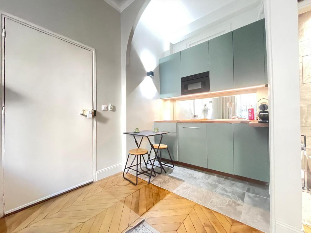 Cozy Studio Champs Elysée Arc De Triomphe 2 Appartamento Parigi