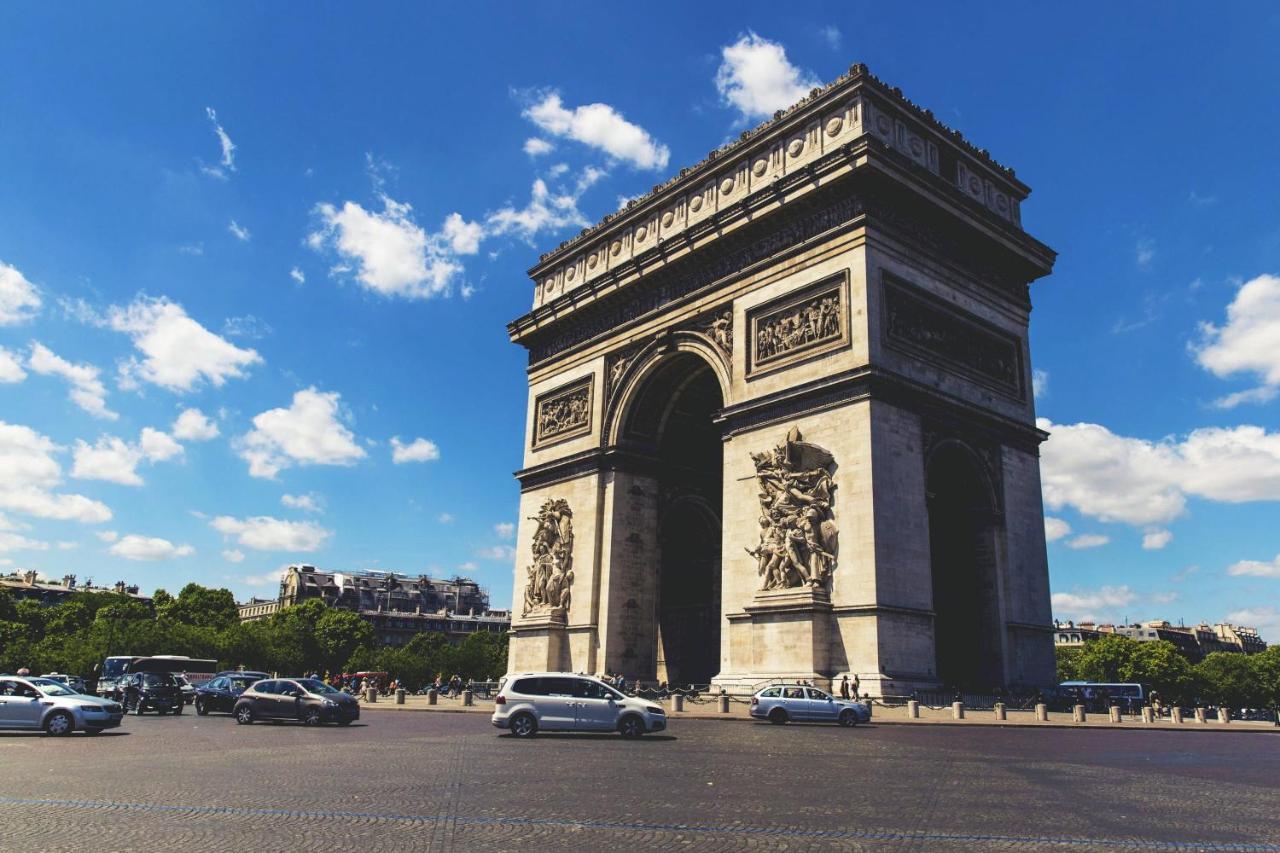 1607b - Wonderful With Terrace On Garden Appartamento Parigi