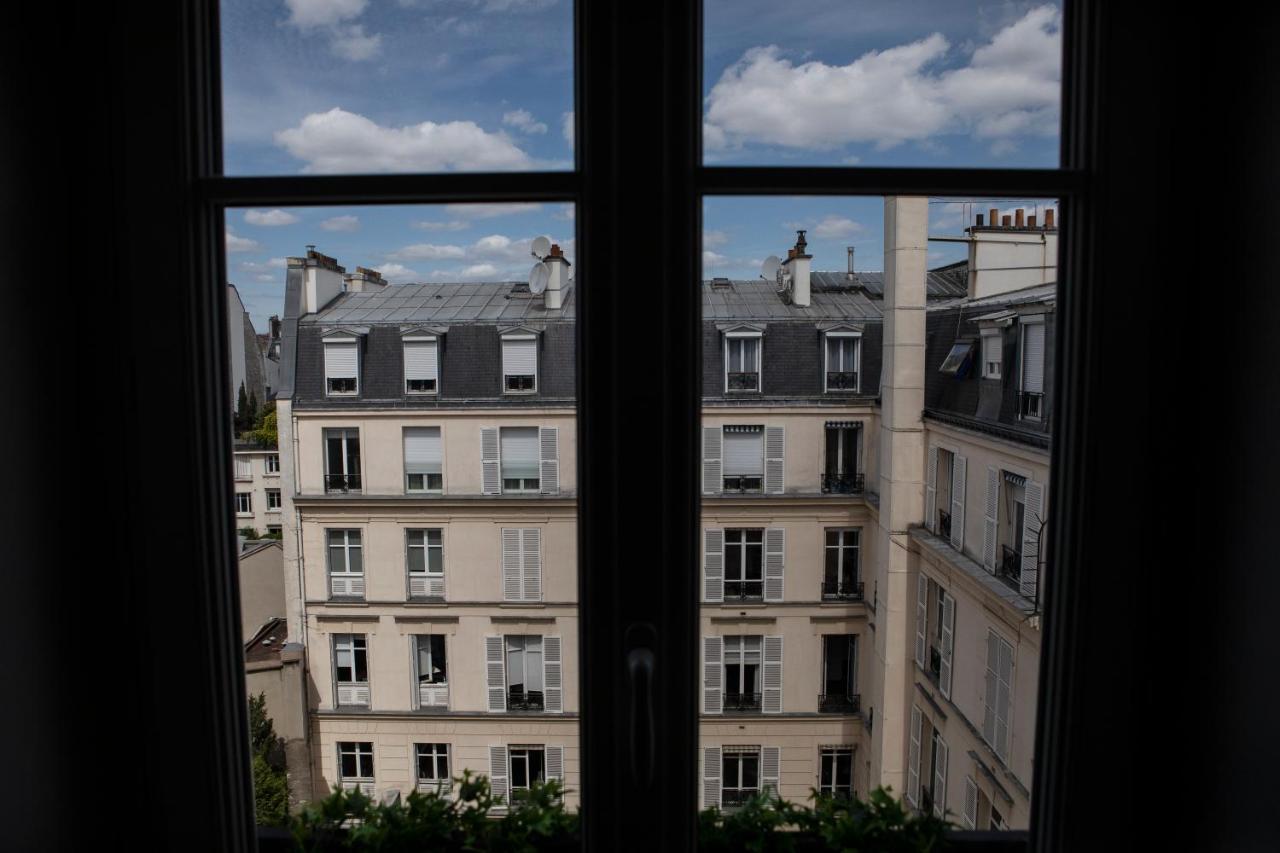 Parc Monceau By Edelsam * Paris