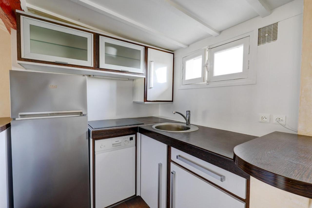 Latin Quarter Duplex *