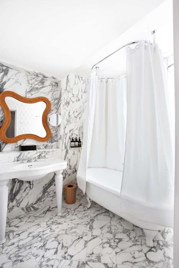 Hotel Thoumieux Parigi