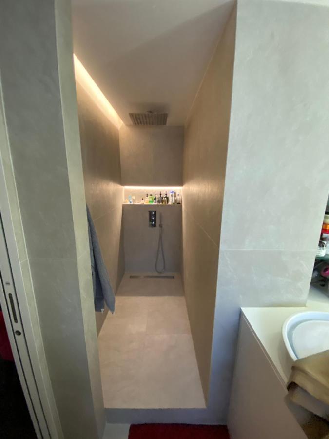 Luxury Flat With Private Rooftop - 18 Apartment *