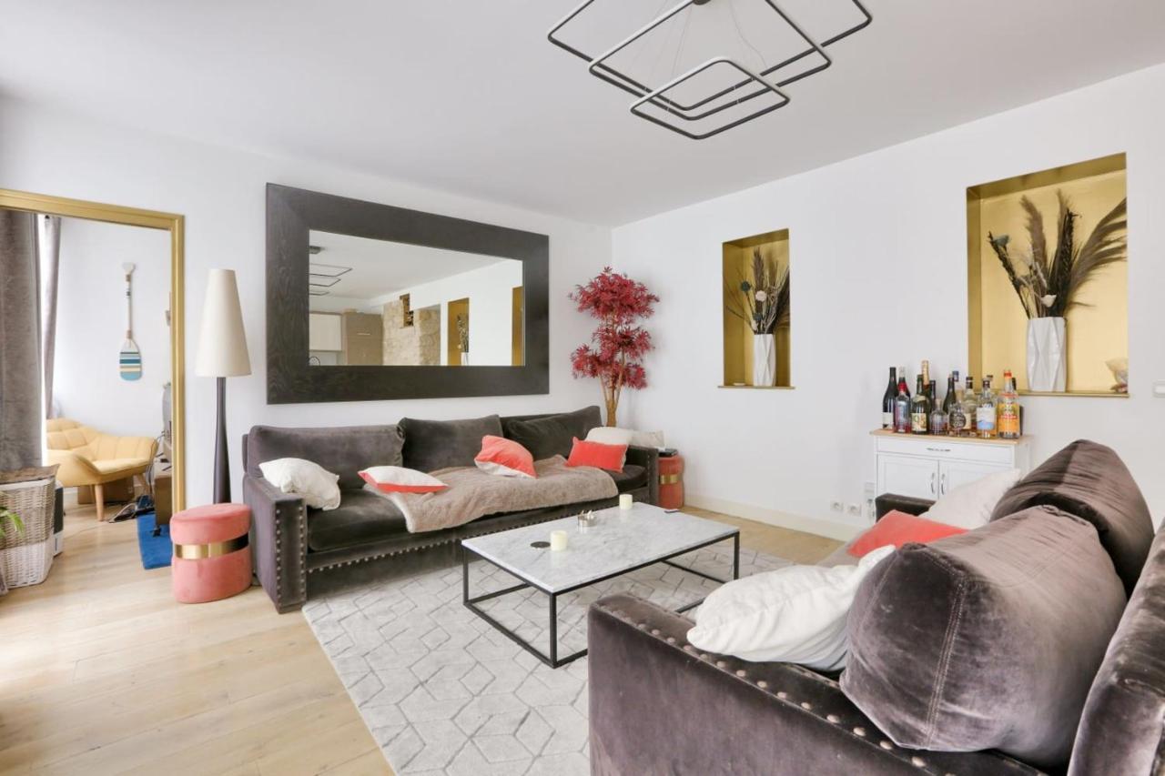 Charming In Opera Apartment Paris