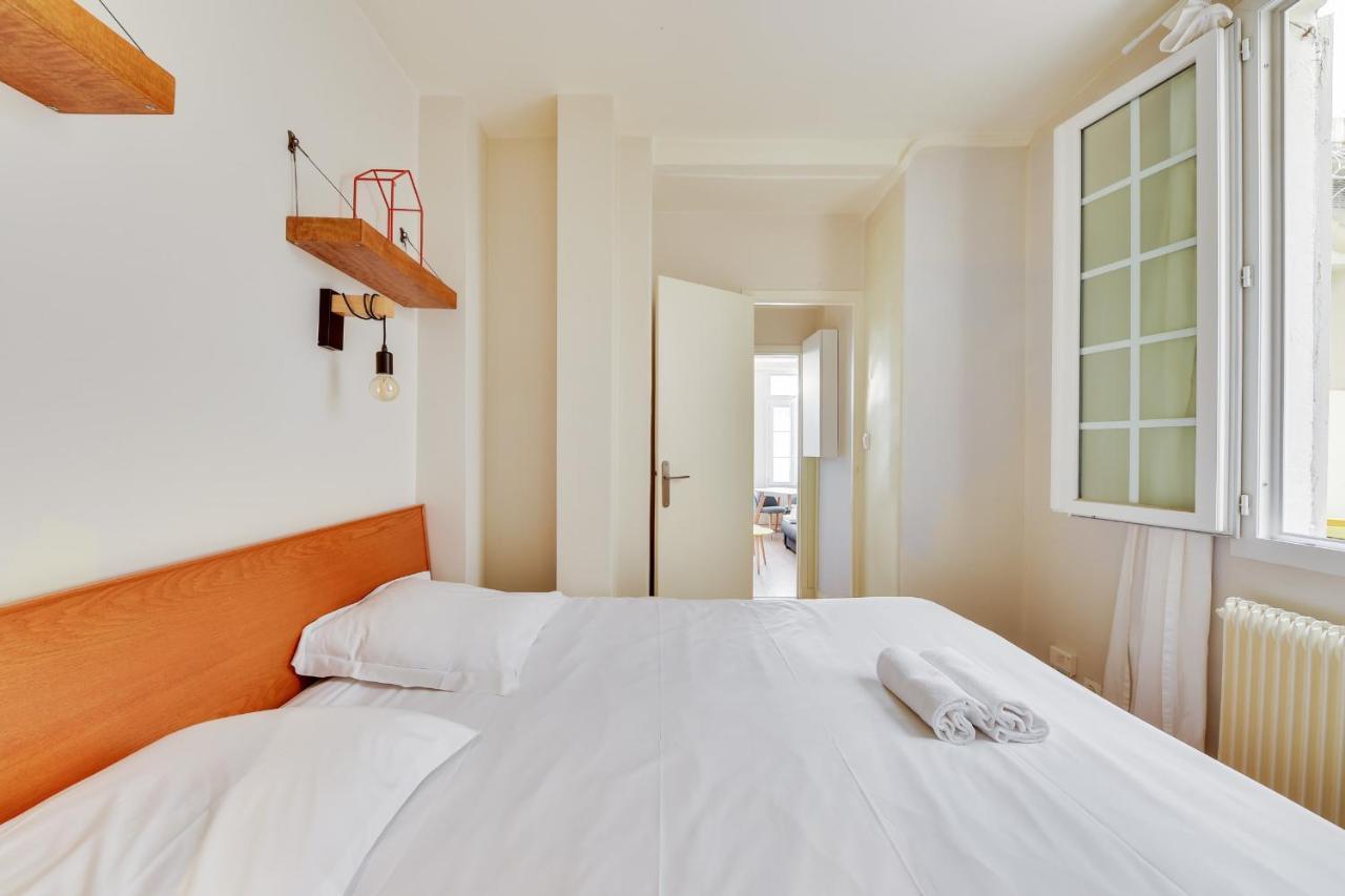 Apartment Aux Pieds Des Invalides Paris