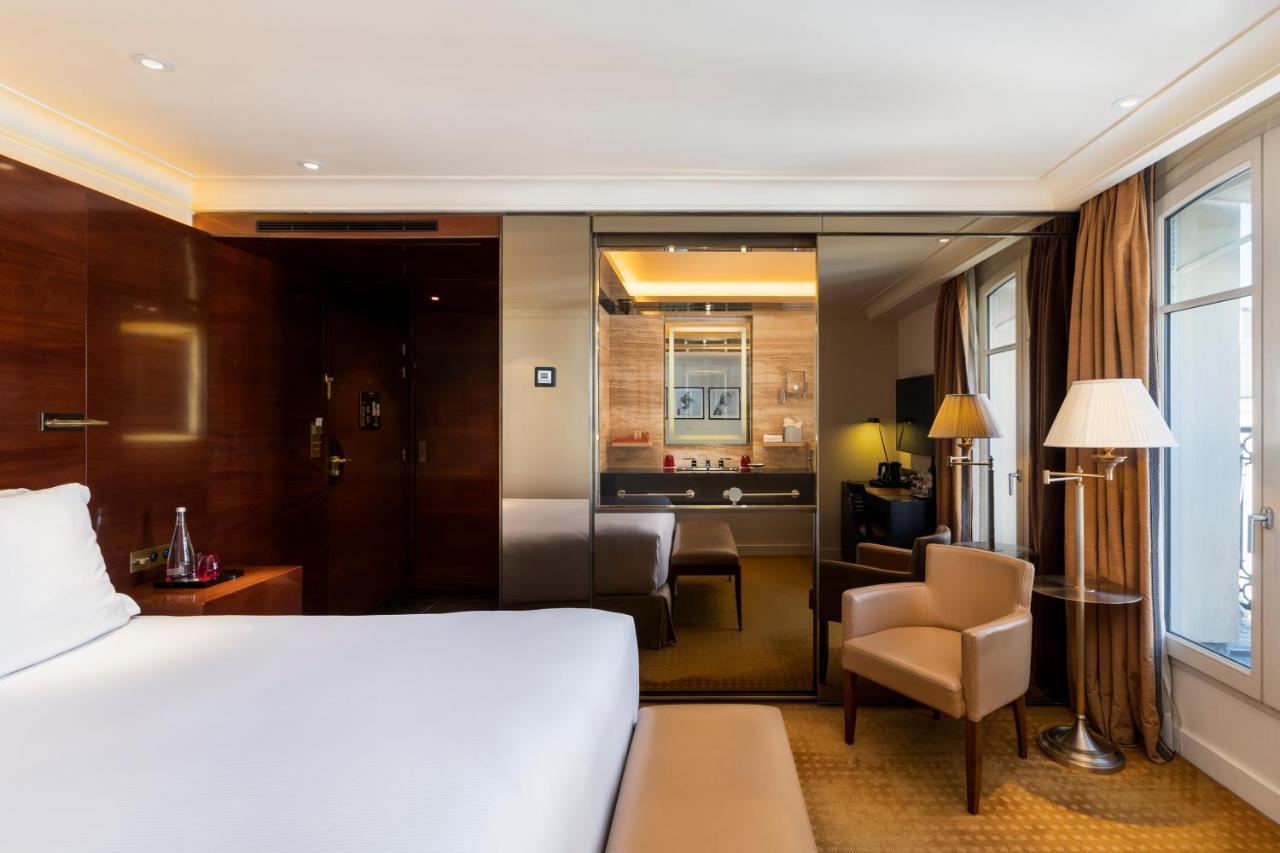 Montaigne 5* Parigi