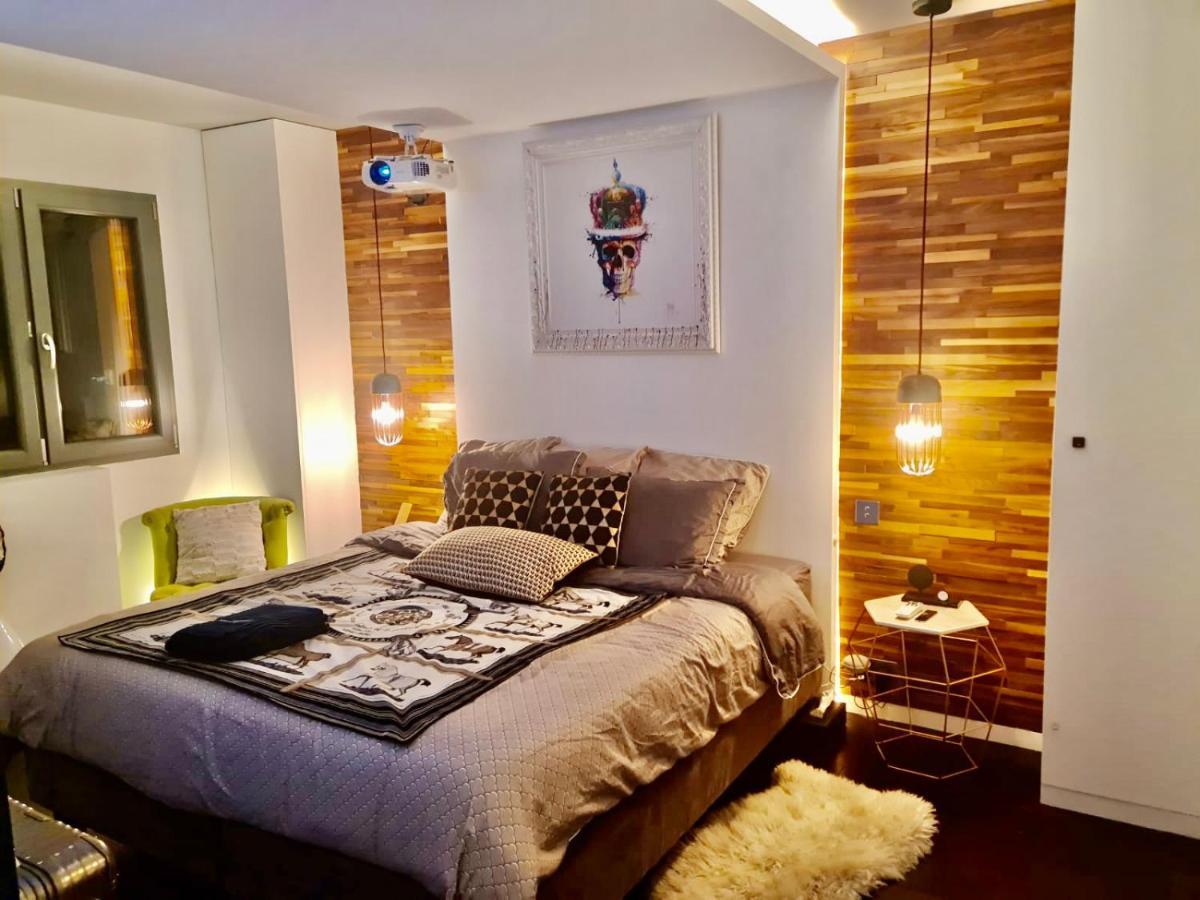 Luxury Flat With Private Rooftop - 18 Apartment *