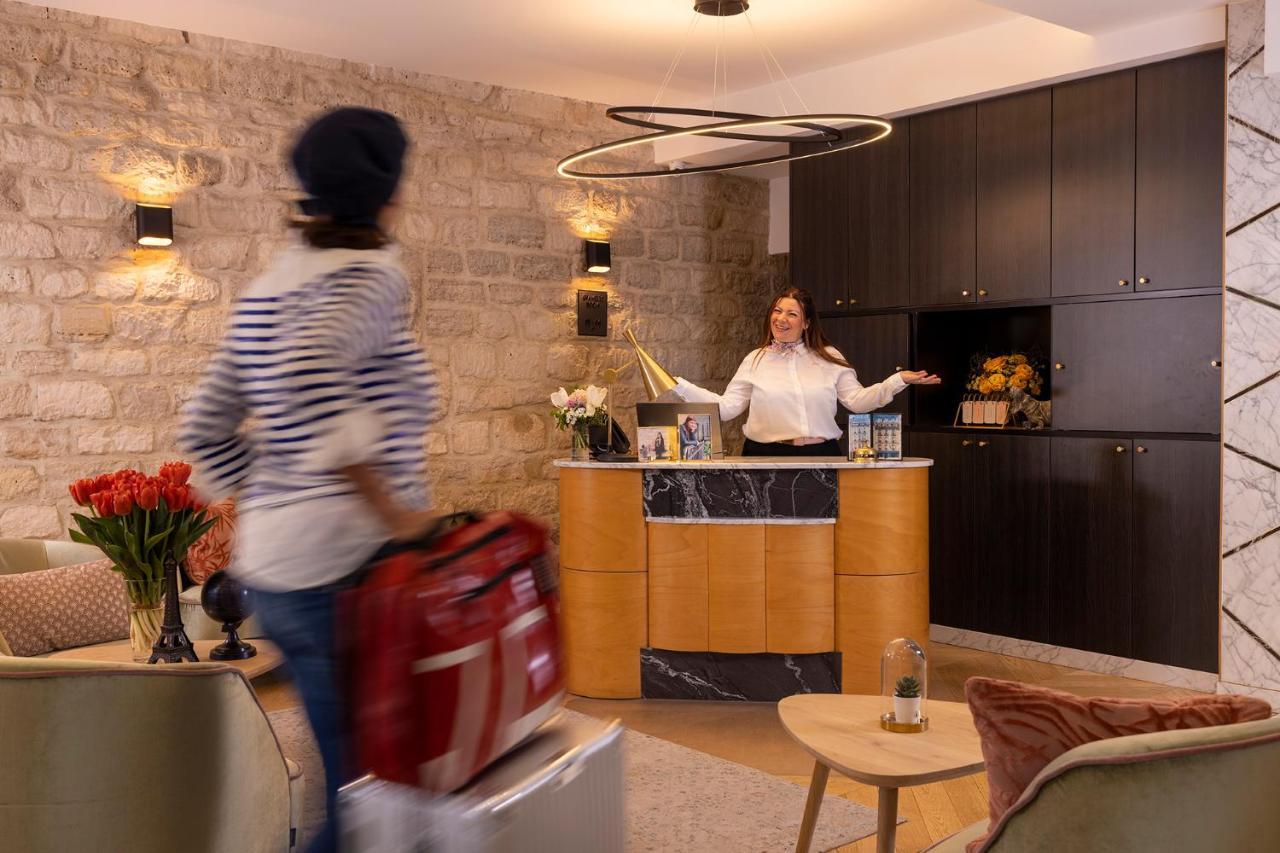 Hotel Des Arts Montmartre 4*