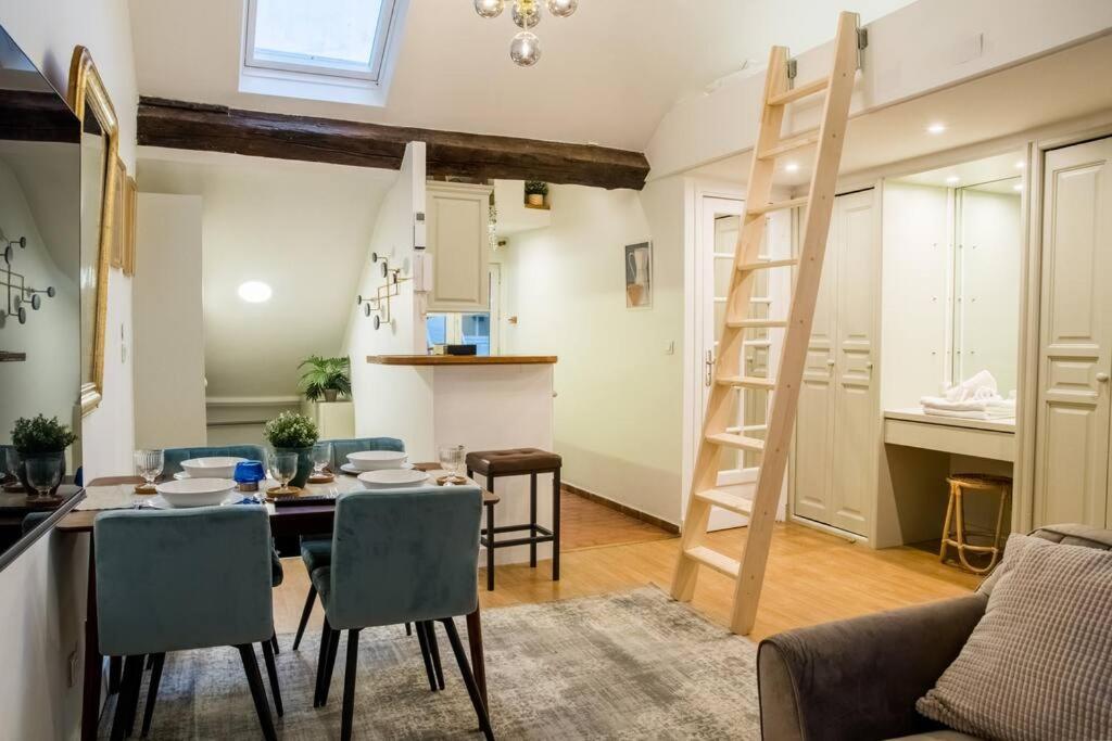 Apartment Spacious In Hyper Center - Smart Tv & Wifi - 4p