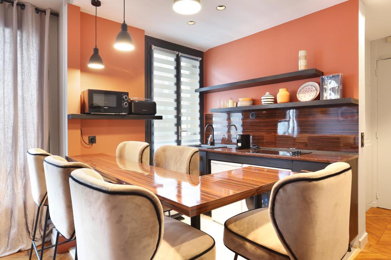 Center Of By Prestige Apartment Paris