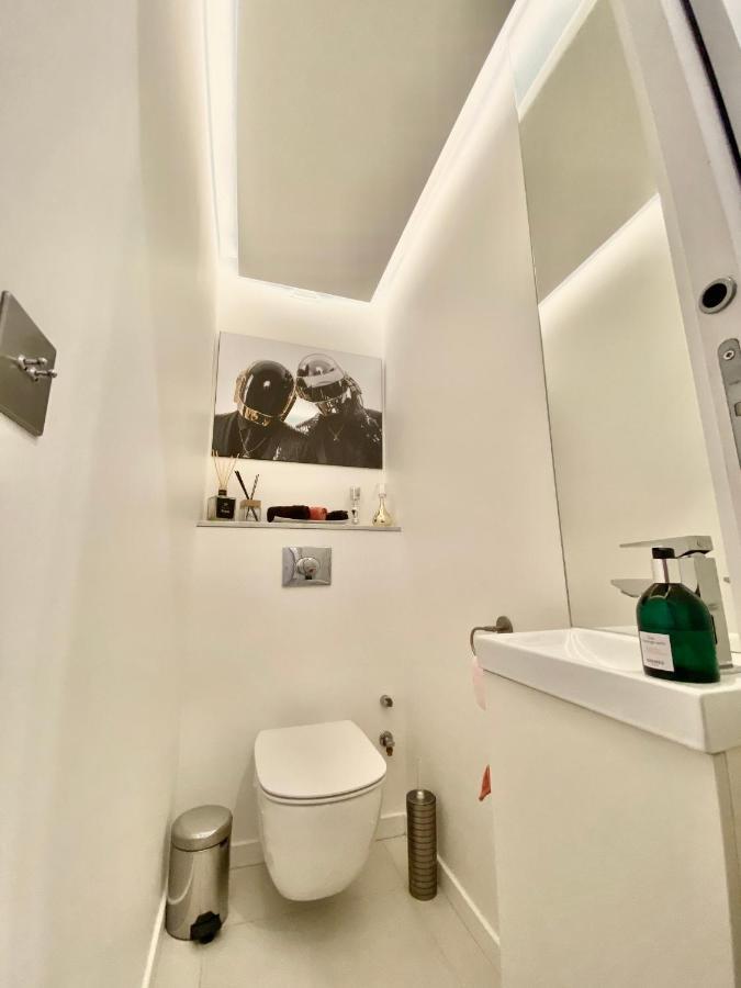 Apartment Luxury Flat With Private Rooftop - 18 *
