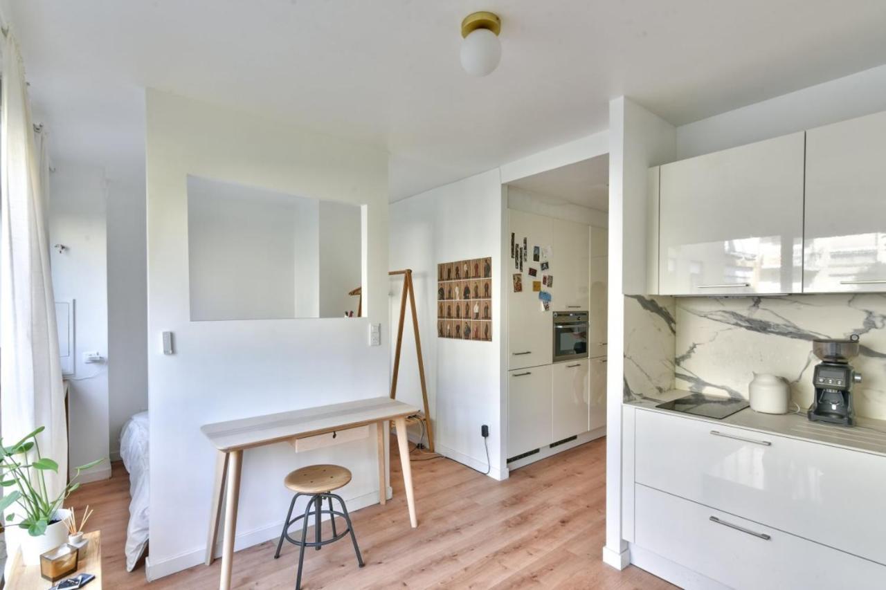 Very Studio Near Belleville * Paris