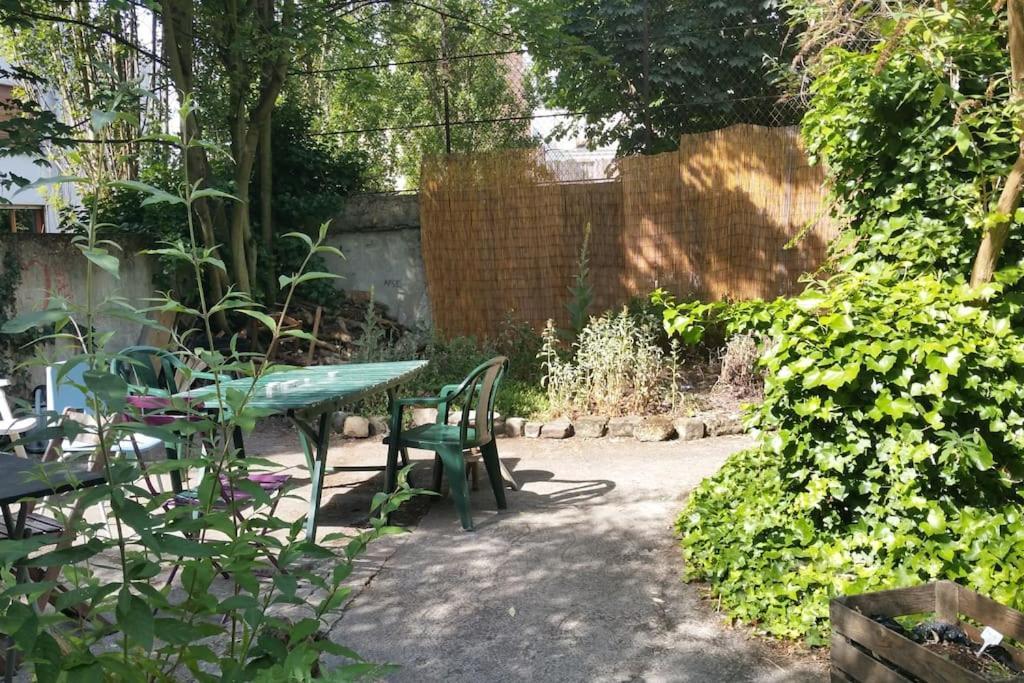 Appartamento Superbe Duplex Avec Jardin Partage à Menilmontant *