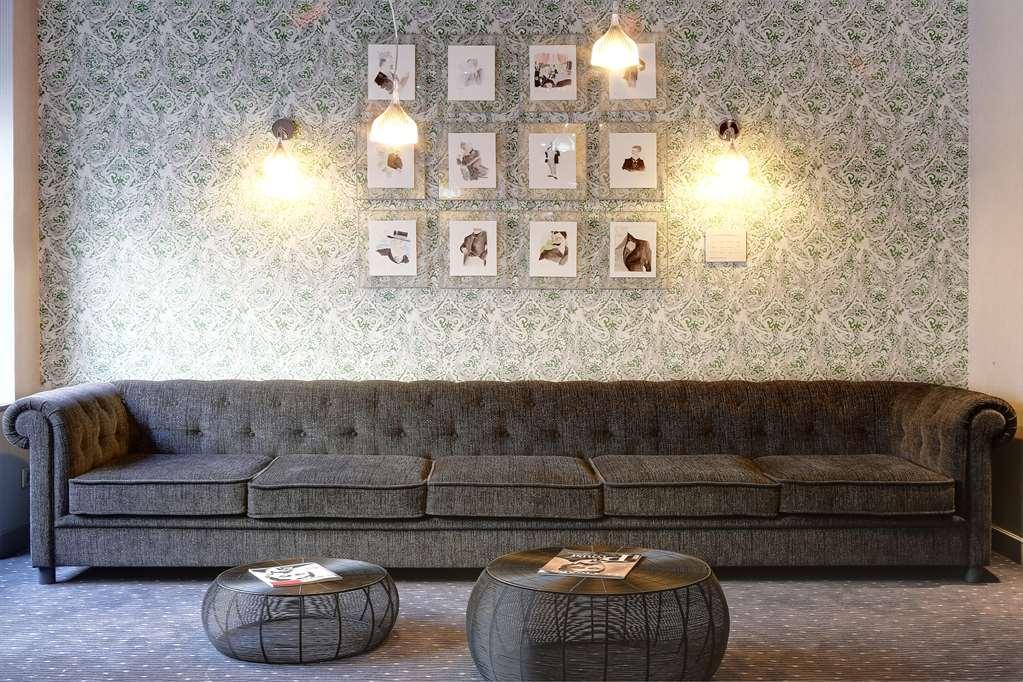 Hotel Western Premier Littéraire Le Swann 4*