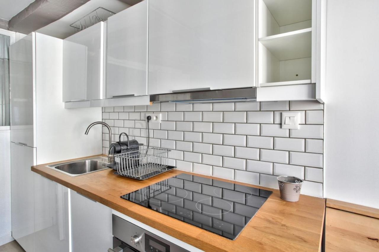 Studio Near Notre-dame De Cathedral Apartment