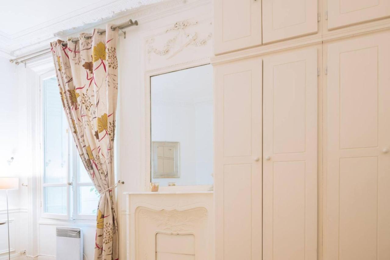 Luxurious 4 Bedroom Next To The Eiffel Tower Appartamento *