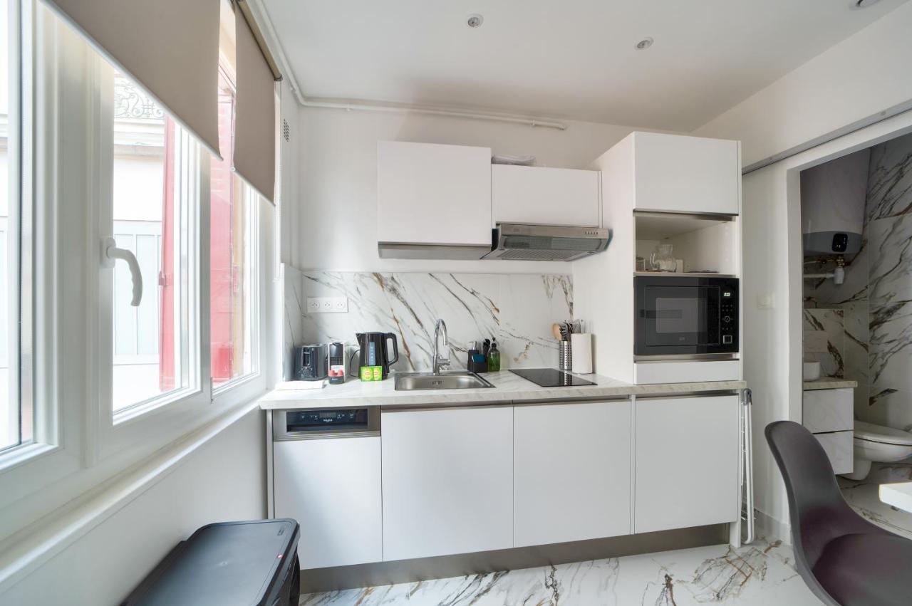Superbe Studio Refait à Neuf * Parigi