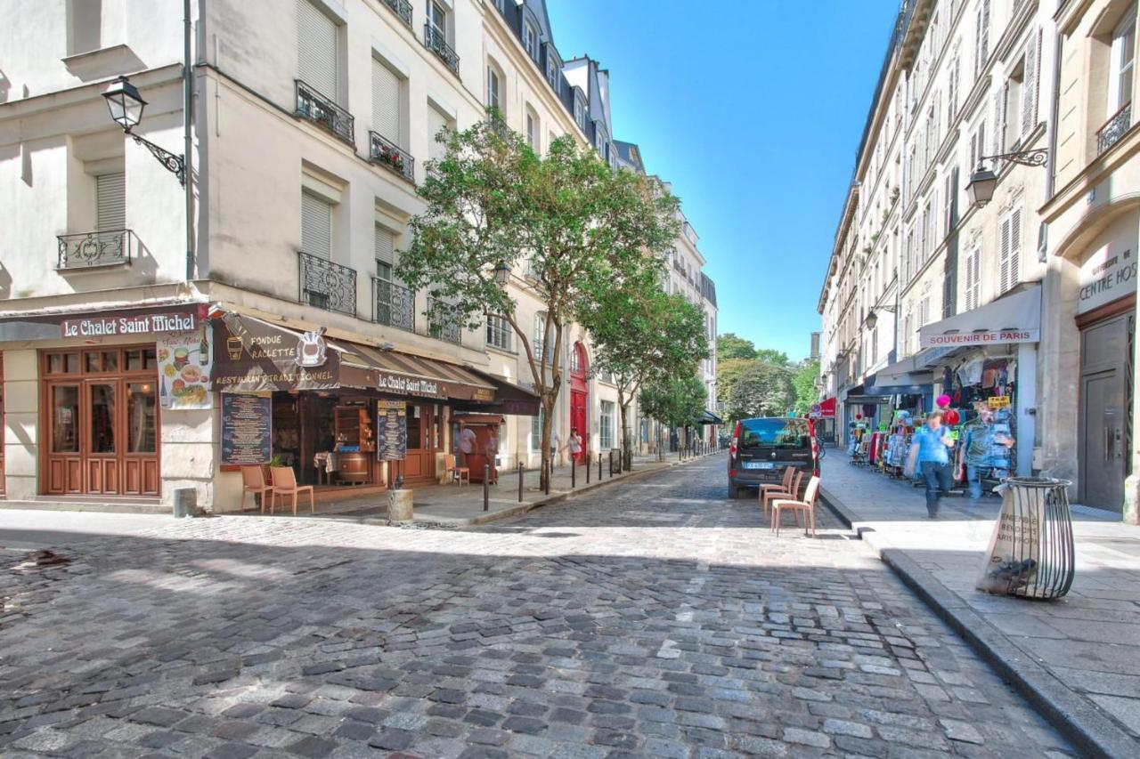 Studio Near Notre-dame De Cathedral Apartment
