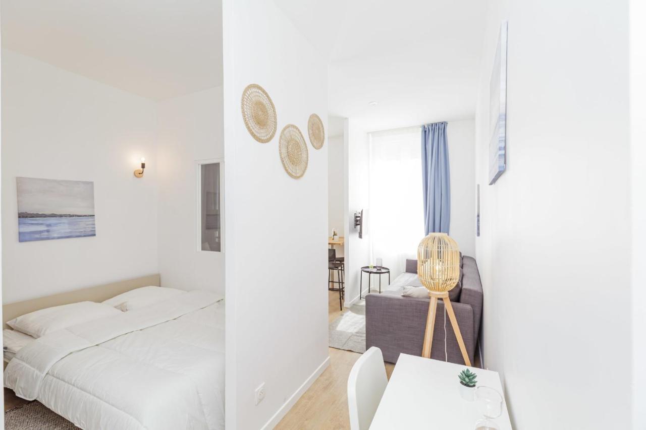 23 M Bright And Renovated Courtyard Side Paris