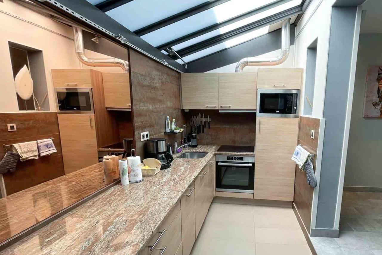 Charming Townhouse With Garden In The Of Holiday home Paris