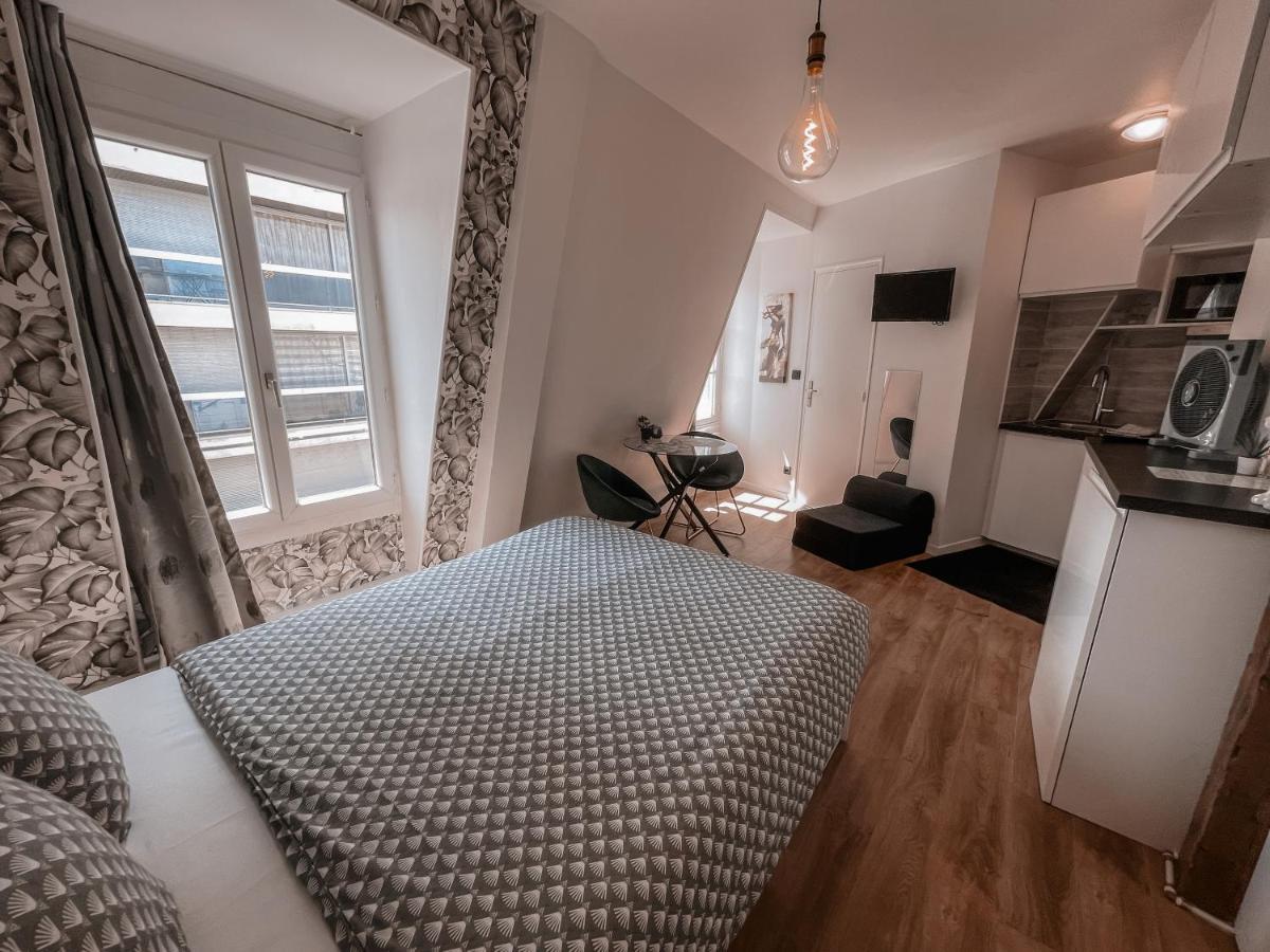 Alma - Amazing Eiffel Tower View Apartment