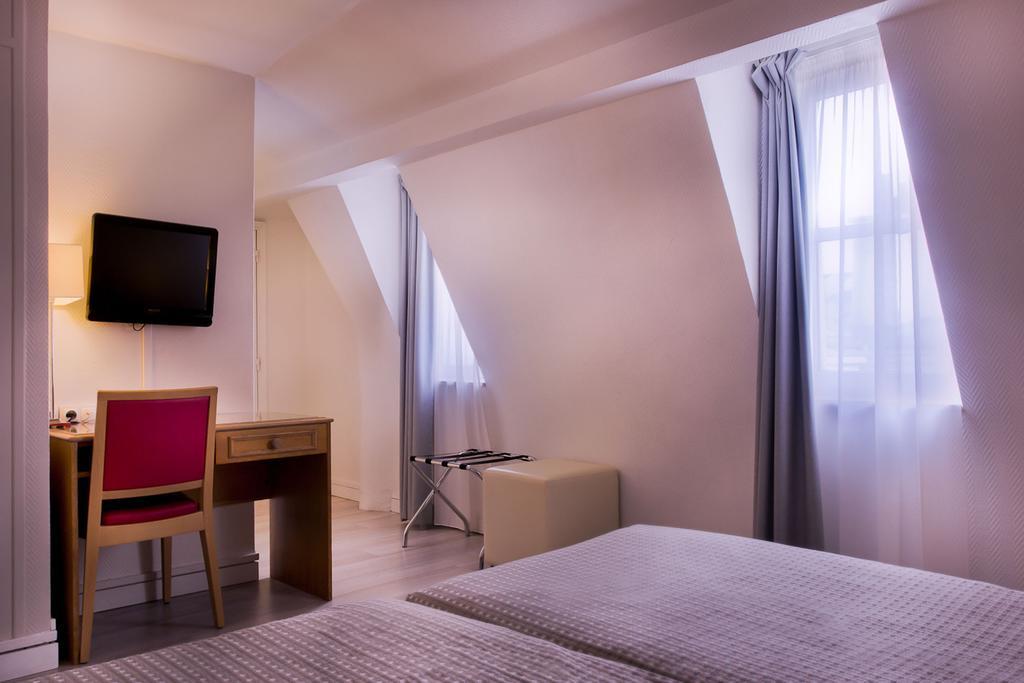 Le Compostelle 3* Parigi