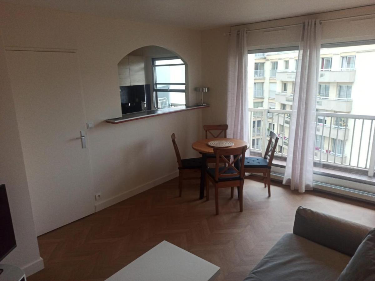 2 Pieces Renove Apartment Paris