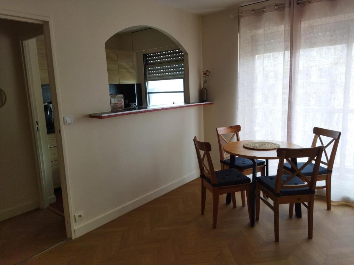 2 Pieces Renove Apartment Paris