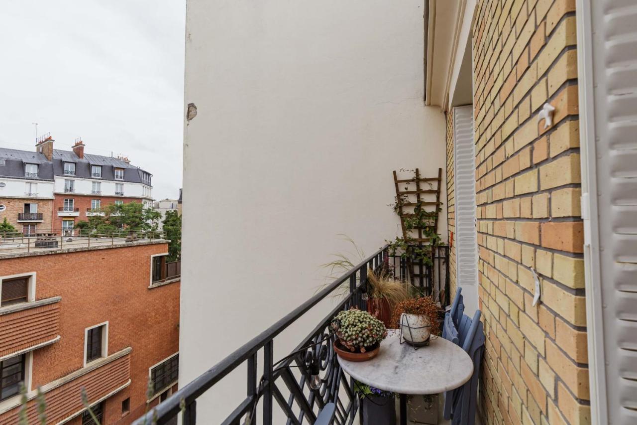 Comfy 31 M For 2 Well Decorated With Balcony Appartamento Parigi