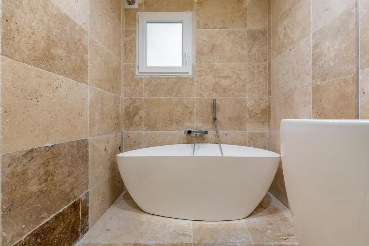 Guestready- Studio With Bath - Grands Boulevards *