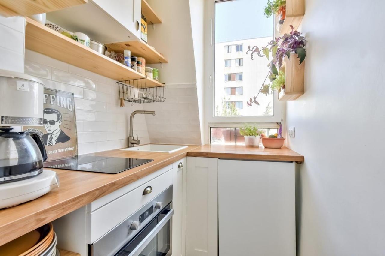 Apartment Charming 18e Paris