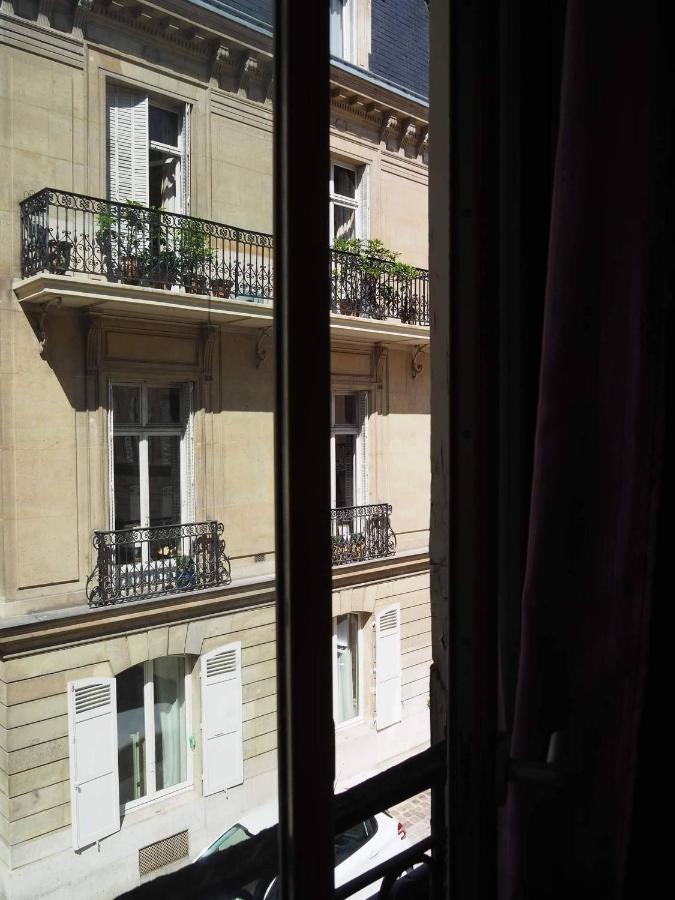 Apartment Studio Calme Pres Des Champs Elysees