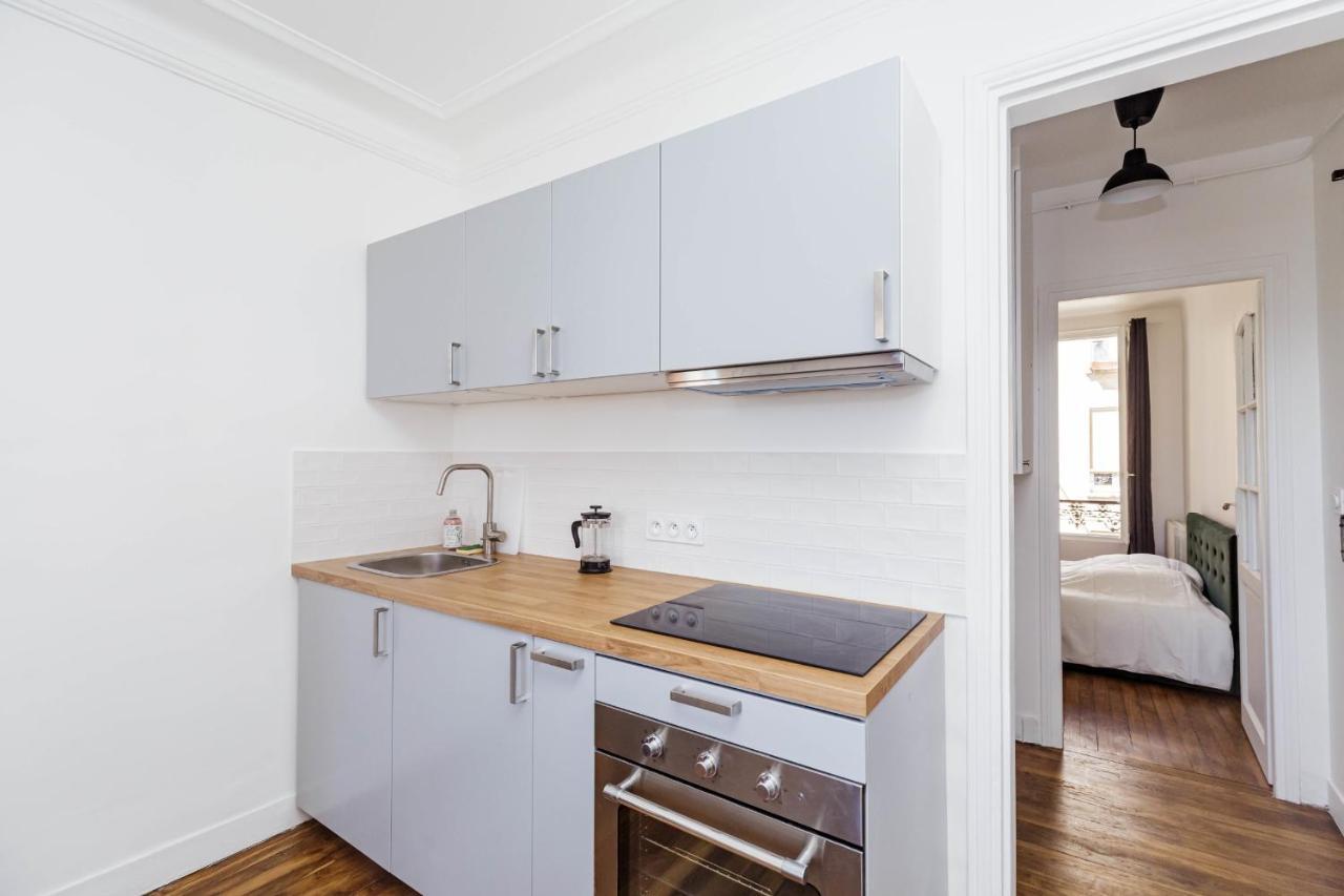 Nice 32 M Renovated And With Comfort In * Parigi